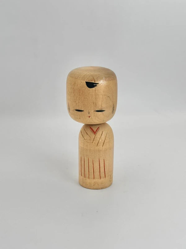 K10104 - Vintage sosaku kokeshi doll