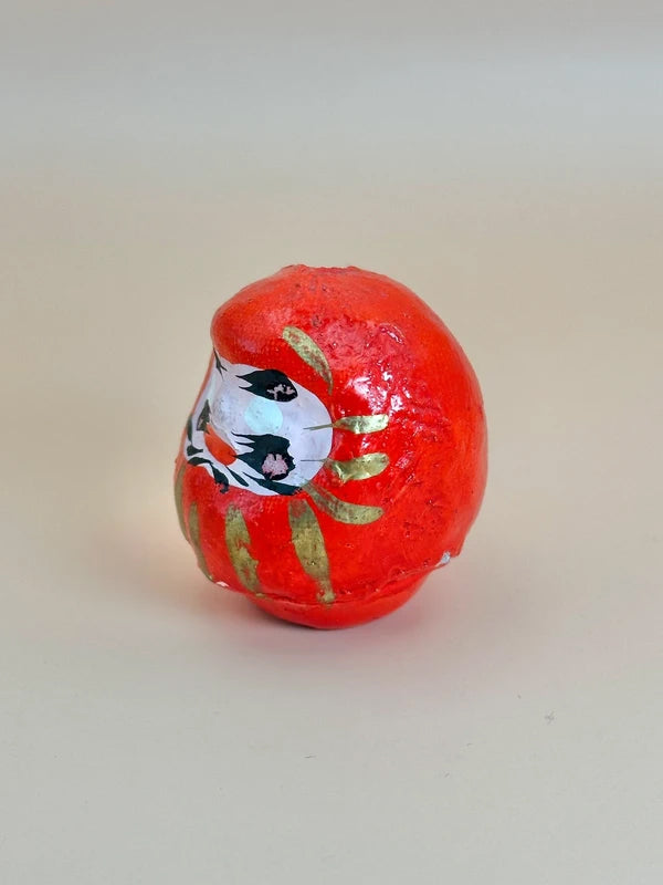 FT125 - Vintage hand crafted daruma doll