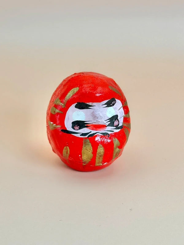 FT125 - Vintage hand crafted daruma doll