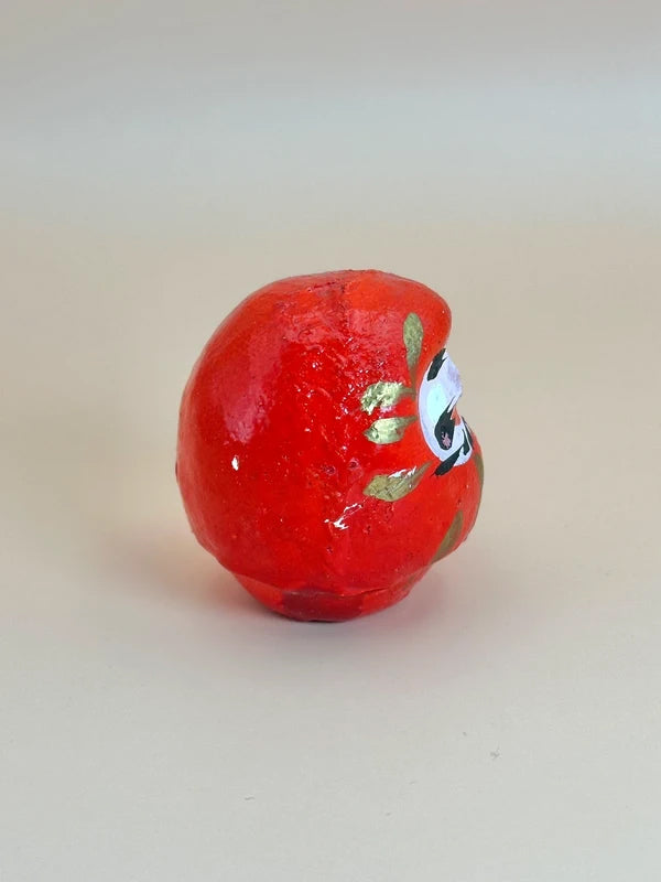 FT125 - Vintage hand crafted daruma doll