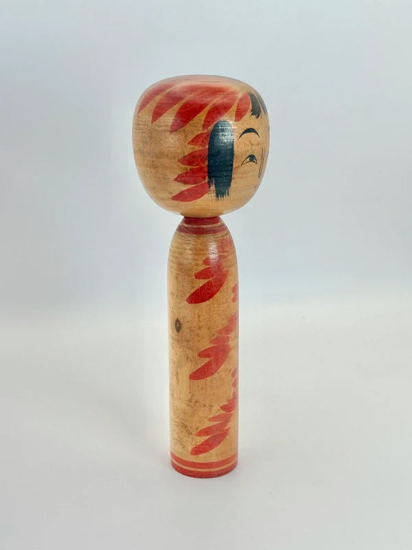 K18079 - Zao kokeshi by Naoshi Okazaki 岡崎直志