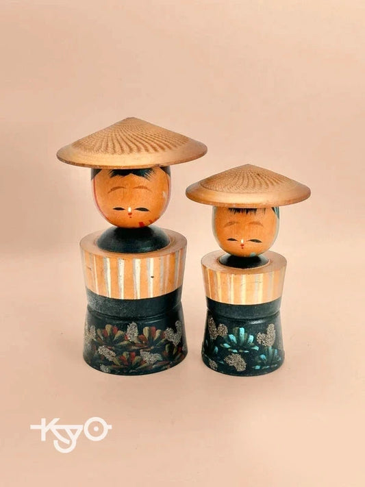 K10084 - Vintage omiyage kokeshi doll