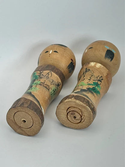 K10096 - Pair of vintage omiyage kokeshi