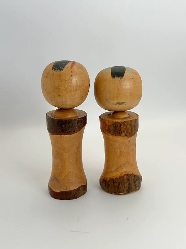 K10096 - Pair of vintage omiyage kokeshi
