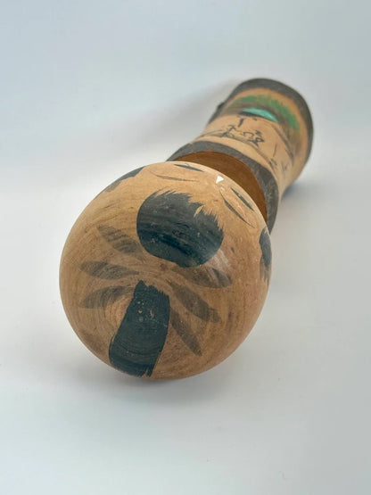 K25033 - Vintage omiyage onsen kokeshi doll
