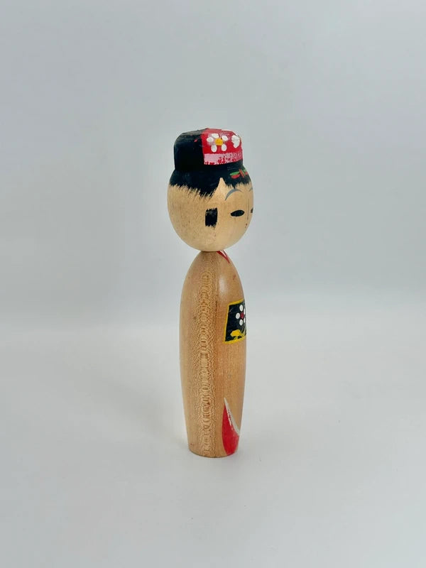 K15059 - Vintage sosaku kokeshi doll