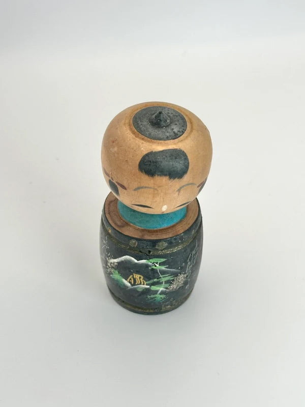 K10095 - Vintage omiyage kokeshi doll