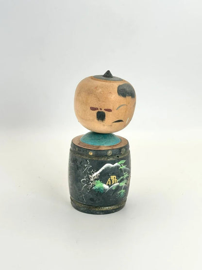 K10095 - Vintage omiyage kokeshi doll