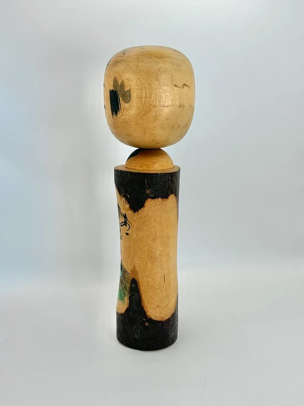 K25033 - Vintage omiyage onsen kokeshi doll