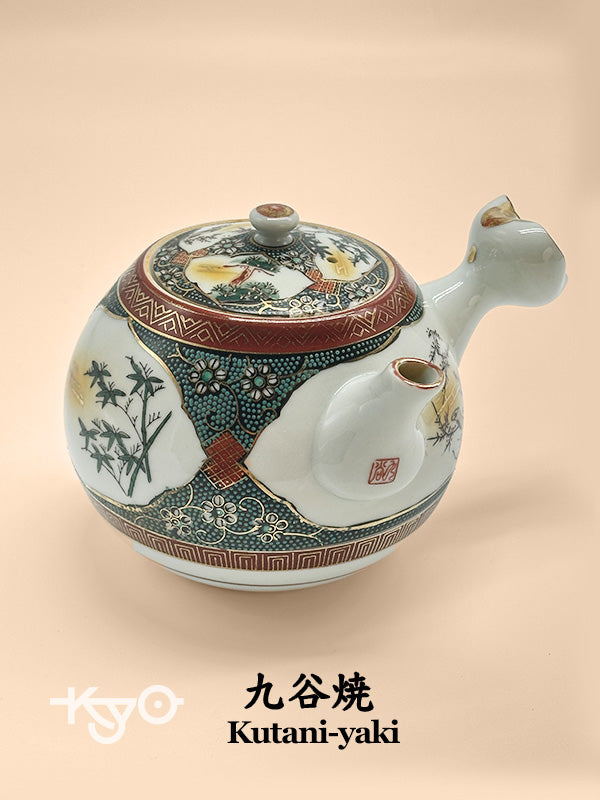 TB58 - Kutani Ware Teapot "Three Friends of Winter" 歳寒三友