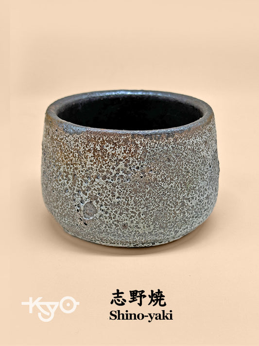 TC09 - Shino-yaki Matcha Bowl 志野焼 茶碗