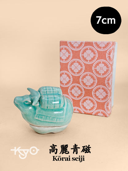 TB202 - OX Korai Seiji Kogo Box 高麗青磁