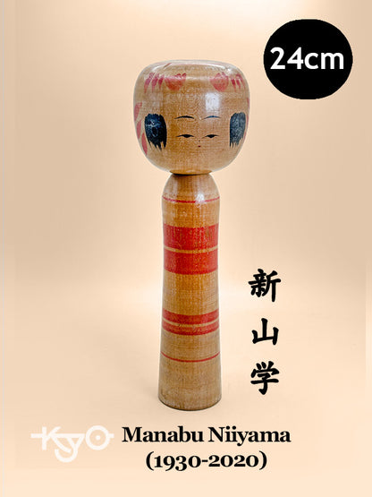 K25104 - Yajiro Kokeshi by Manabu Niiyama 新山学
