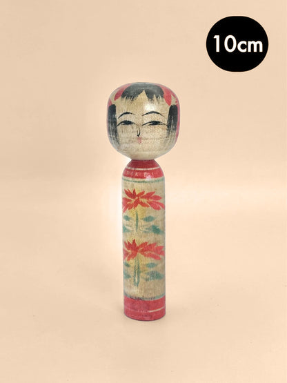 Poupée kokeshi traditionnelle de Yamagata