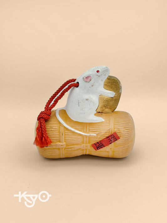 CB007 - Clay bell ornament Dorei Rat