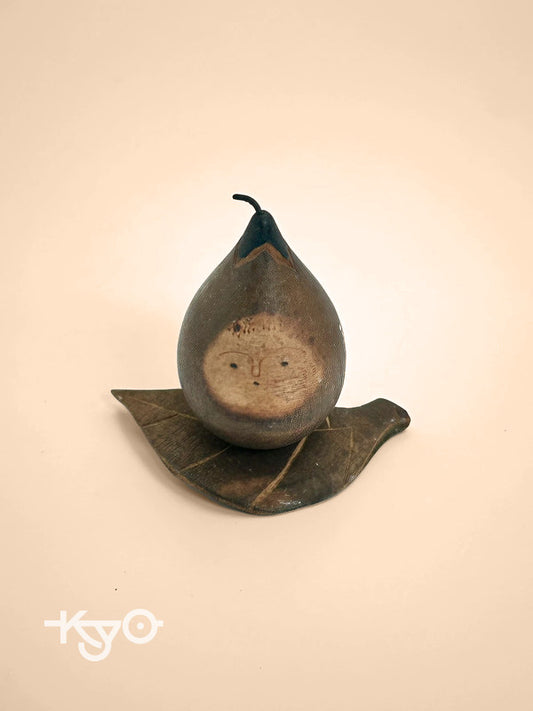 Poupée omiyage aubergine vintage de Nasua