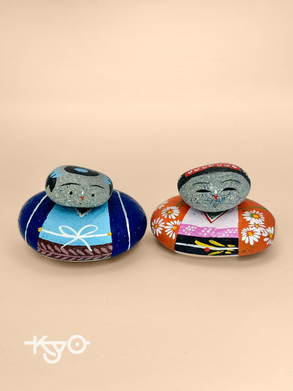 FT01 - Ishikokeshi - stone kokeshi pair