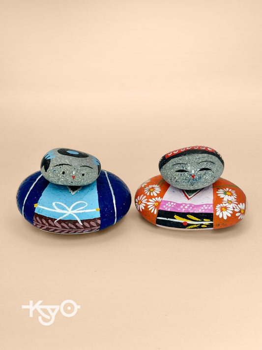 FT01 - Ishikokeshi - stone kokeshi pair