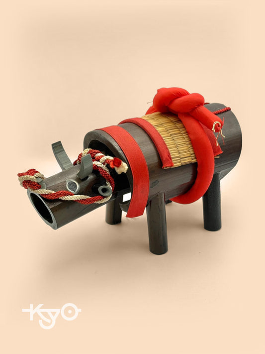 FT08 - Folk toy Sakushu bamboo cow