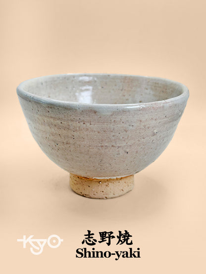 TC48 - Matcha Bowl Chawan of Shino-yaki 志野焼
