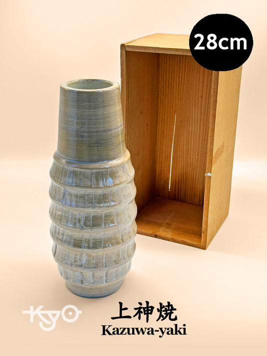 TB167 - Kazuwa-yaki vase made by 辰三郎 上神焼