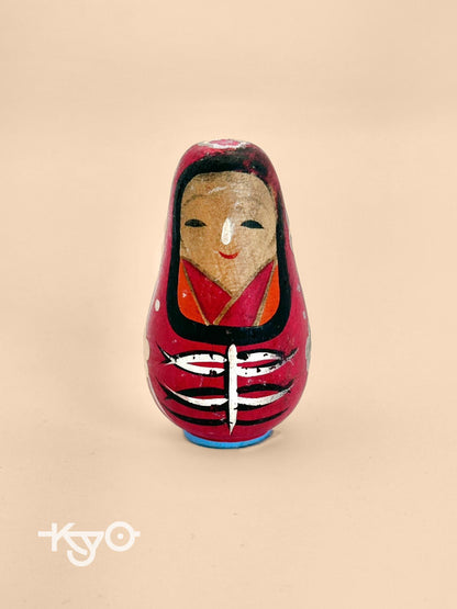 poupée daruma Okiagari Kobōshi vintage
